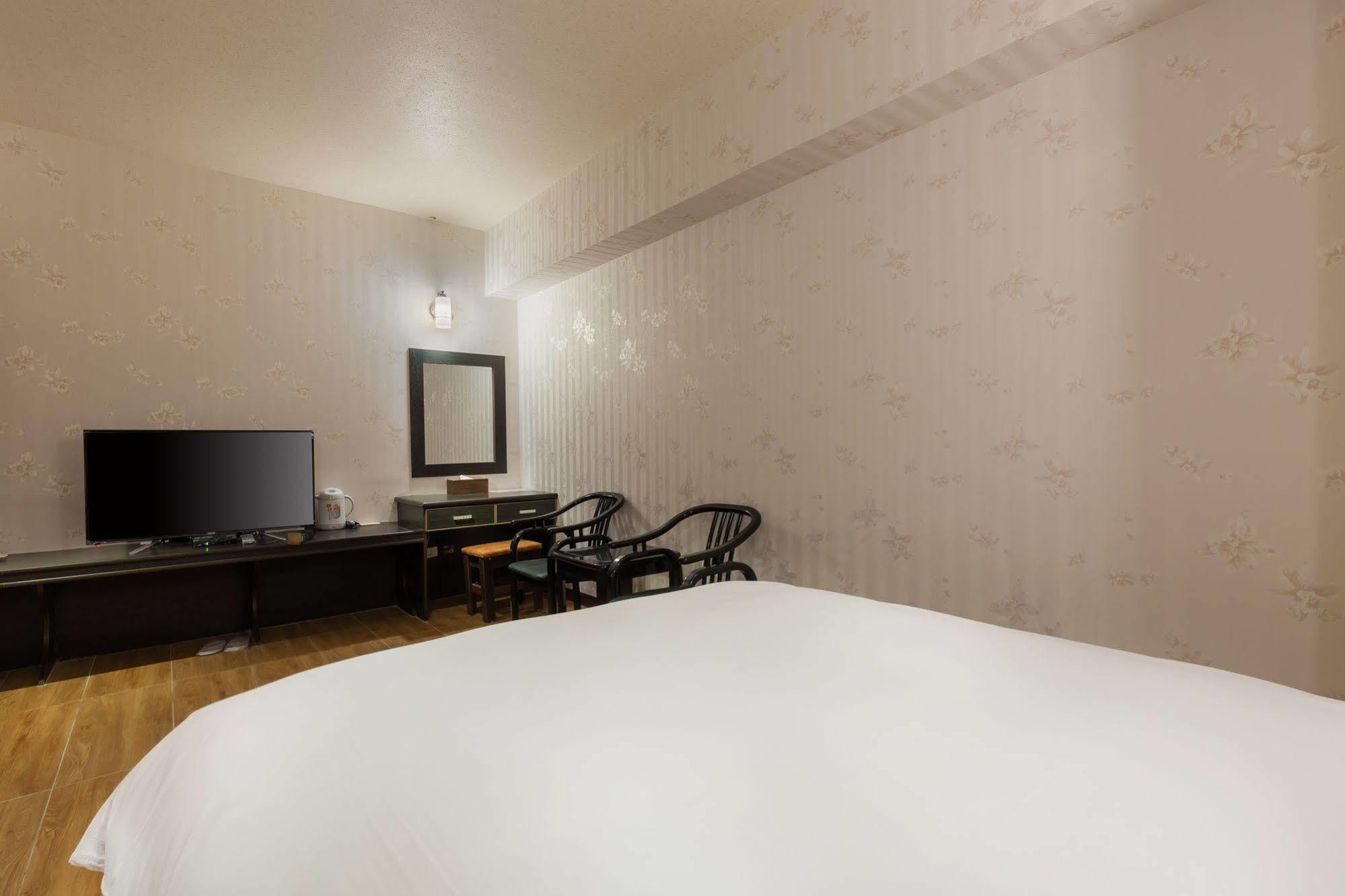 Lishin Hotel Hualien Exterior foto